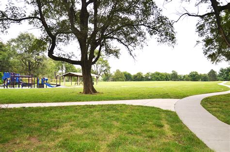 Sycamore park - Community Center. Pathway Fitness Splash Fountain Administration Office Recreation Office 480 Airport Rd., Sycamore 815-895-3365 info@sycparks.org